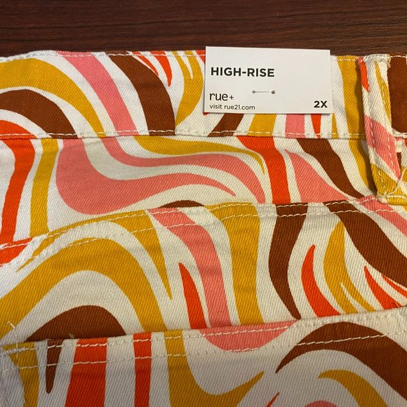 RUE21 WOMEN'S MULTICOLOR HIGH RISE JEANS NWT SIZE 2X (18-20) - Picture 2 of 4